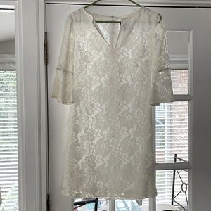White lace 3/4 sleeve dress